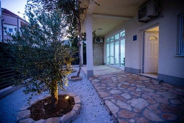 4-Bedroom Villa in Seget Donji for 8 Guests