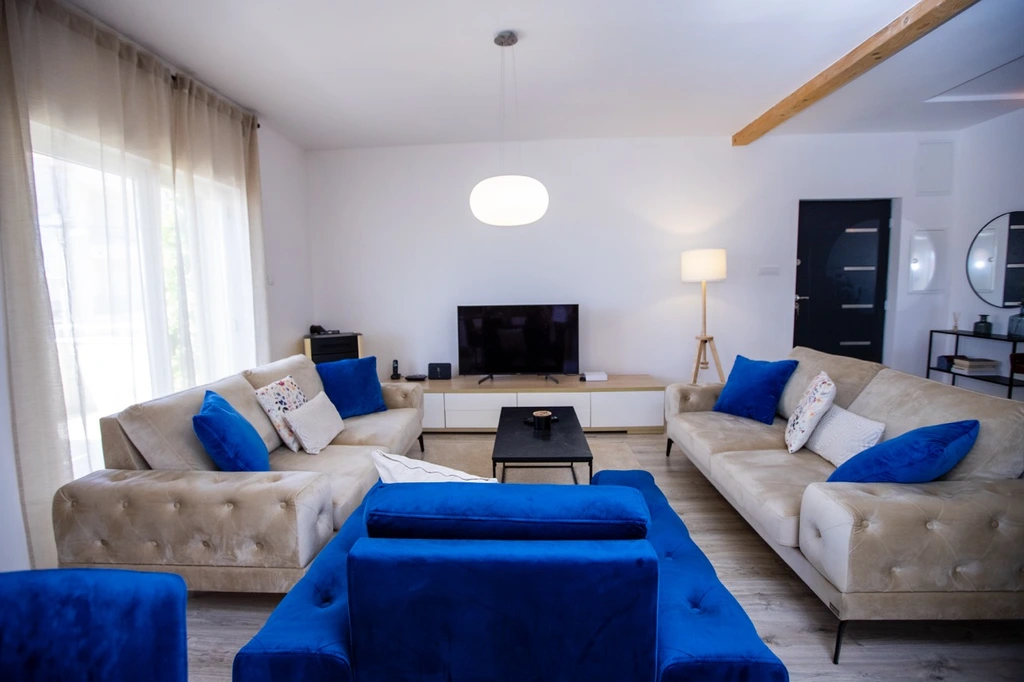 4-Bedroom Villa in Seget Donji for 8 Guests