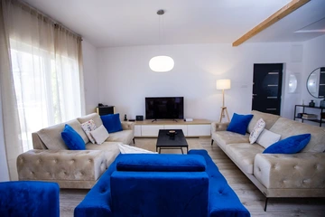 4-Bedroom Villa in Seget Donji for 8 Guests