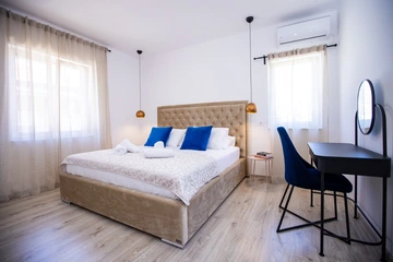 4-Bedroom Villa in Seget Donji for 8 Guests