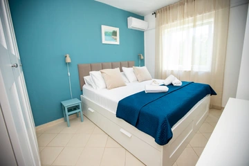 4-Bedroom Villa in Seget Donji for 8 Guests