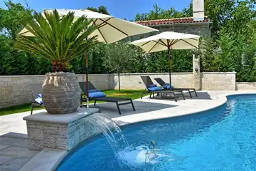 Jakomići Villa for 10 Guests with Private Pool