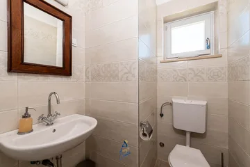 2-Bedroom Villa with Private Heated Pool in Višnjan