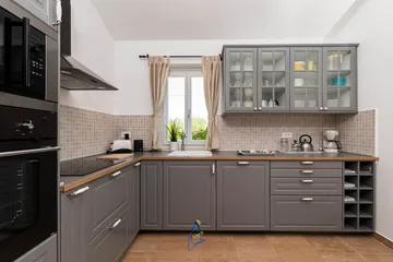 2-Bedroom Villa with Private Heated Pool in Višnjan