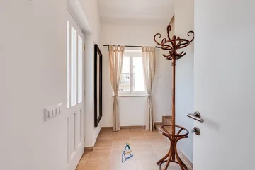 2-Bedroom Villa with Private Heated Pool in Višnjan