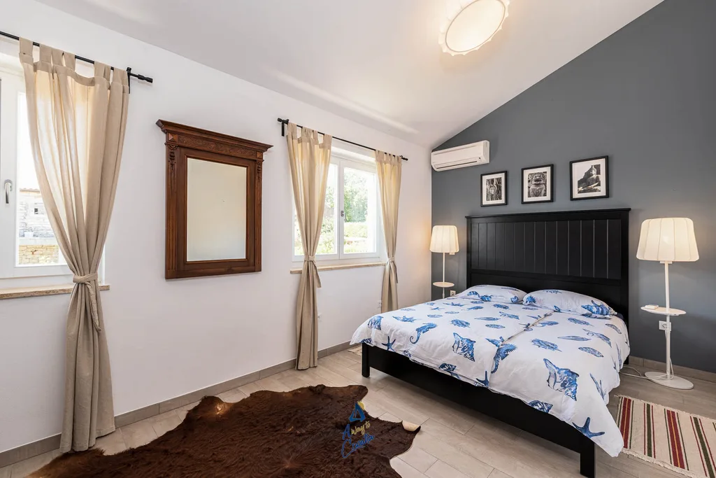 2-Bedroom Villa with Private Heated Pool in Višnjan
