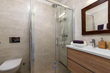 2-Bedroom Villa with Private Heated Pool in Višnjan