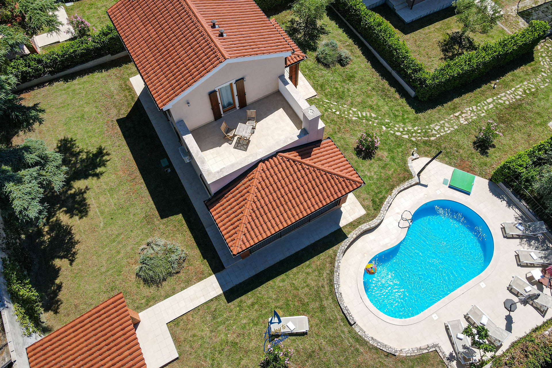 Image of Charming 3-BR Villa Retreat for 6 with private heatable pool