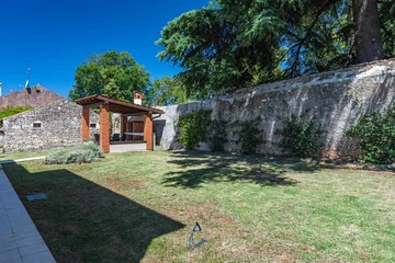 3-Bedroom Villa in Višnjan with Private Heated Pool