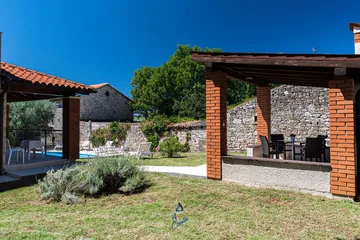 3-Bedroom Villa in Višnjan with Private Heated Pool