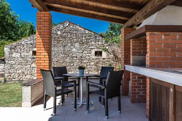 3-Bedroom Villa in Višnjan with Private Heated Pool