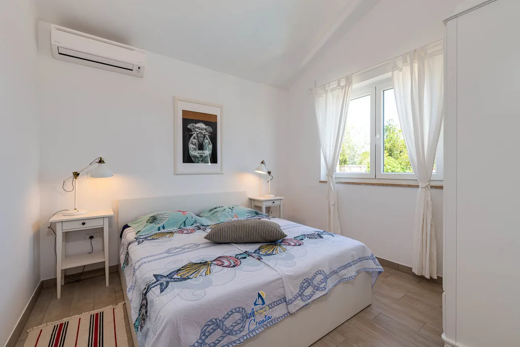 3-Bedroom Villa in Višnjan with Private Heated Pool
