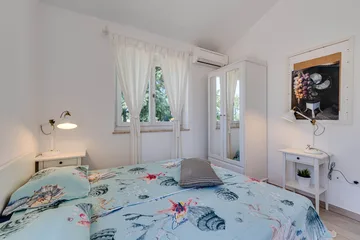 3-Bedroom Villa in Višnjan with Private Heated Pool