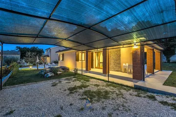 3-Bedroom Villa in Višnjan with Heated Private Pool