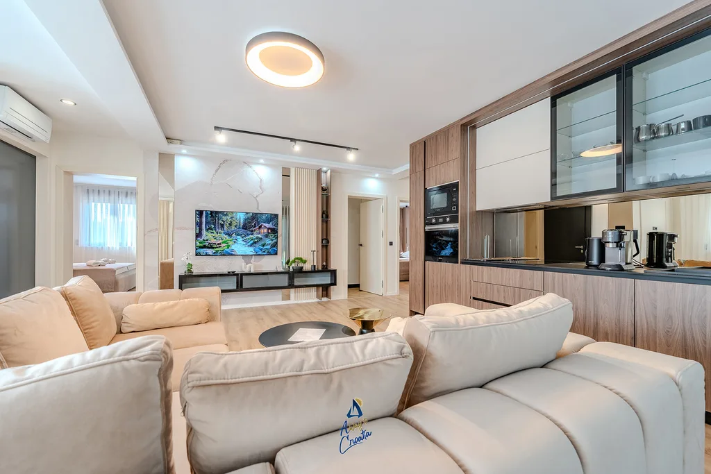 3-Bedroom Villa with Heated Pool in Privlaka