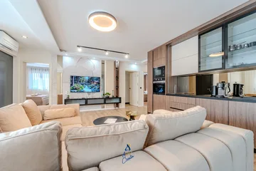 3-Bedroom Villa with Heated Pool in Privlaka