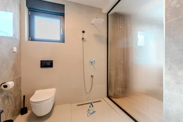 3-Bedroom Villa with Heated Pool in Privlaka