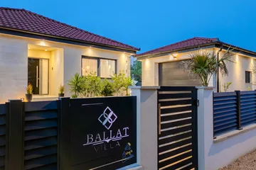 3-Bedroom Villa with Heated Pool in Privlaka