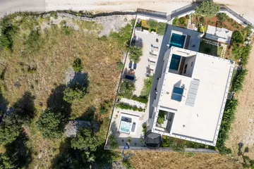 5-Bedroom Villa in Škrip with Heated Pool