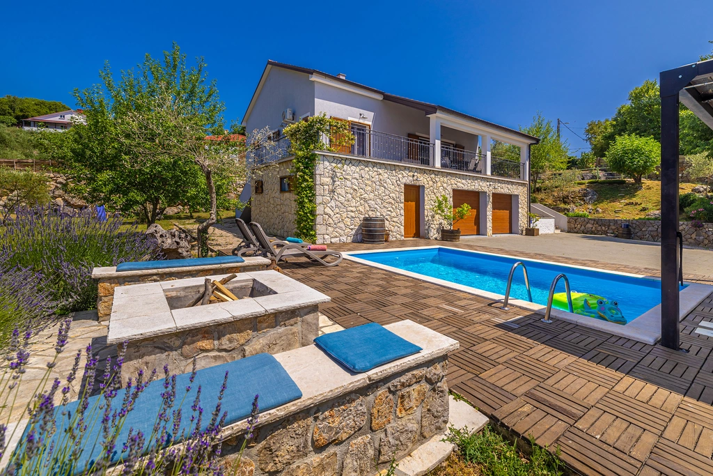 Bajčići House for 6–8 Guests with Private Pool
