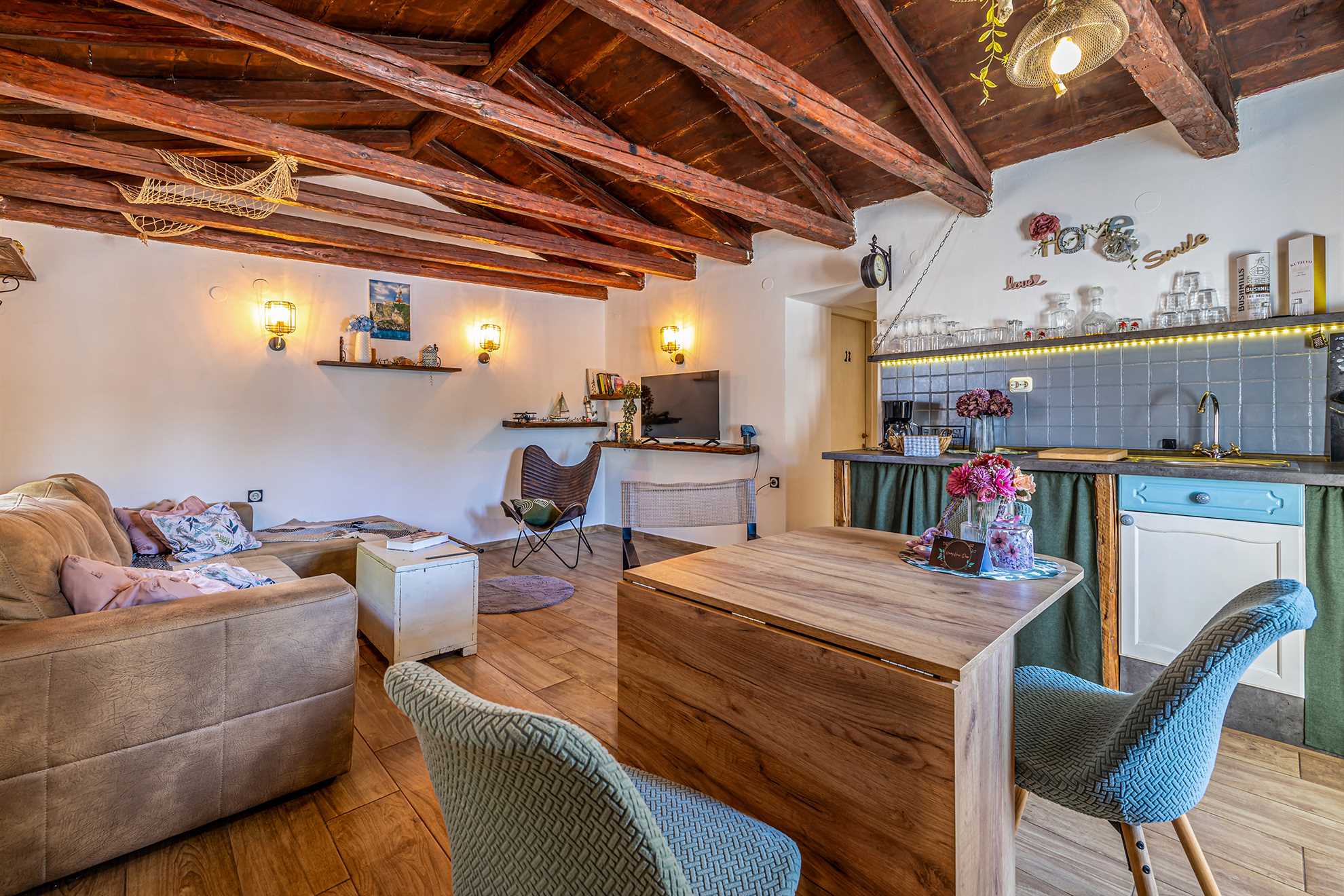 Rustikalna kuća za odmor DEPOPE s privatnim bazenom