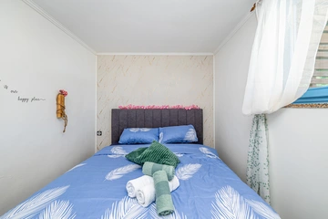 2-Bedroom House with Private Pool in Skrpčići