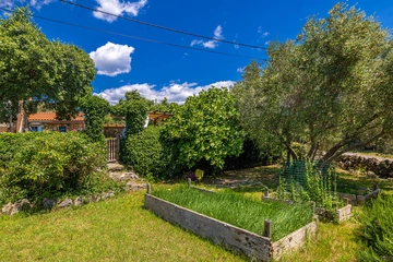 2-Bedroom House with Private Pool in Skrpčići