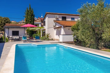 Villa with Private Pool and Sea View in Kornić