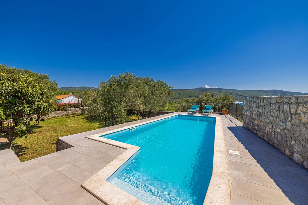 Villa with Private Pool and Sea View in Kornić