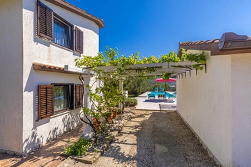 Villa with Private Pool and Sea View in Kornić