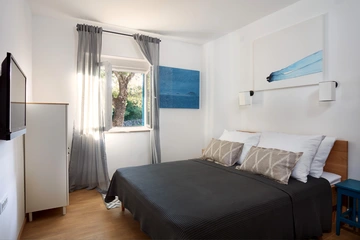 4-Bedroom House in Garica with Private Pool