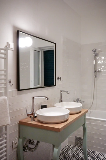 4-Bedroom House in Garica with Private Pool