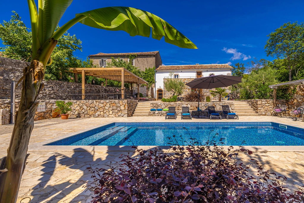 Rustic Villa in Gostinjac for Up to 6 Guests