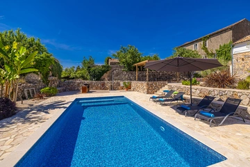 Rustic Villa in Gostinjac for Up to 6 Guests