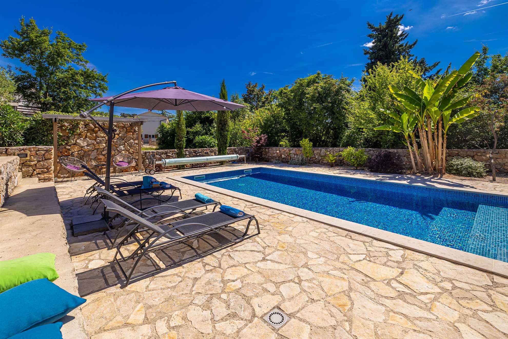 Schöne Villa MAY mit Swimmingpool