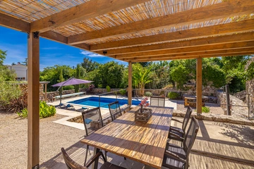 Rustic Villa in Gostinjac for Up to 6 Guests