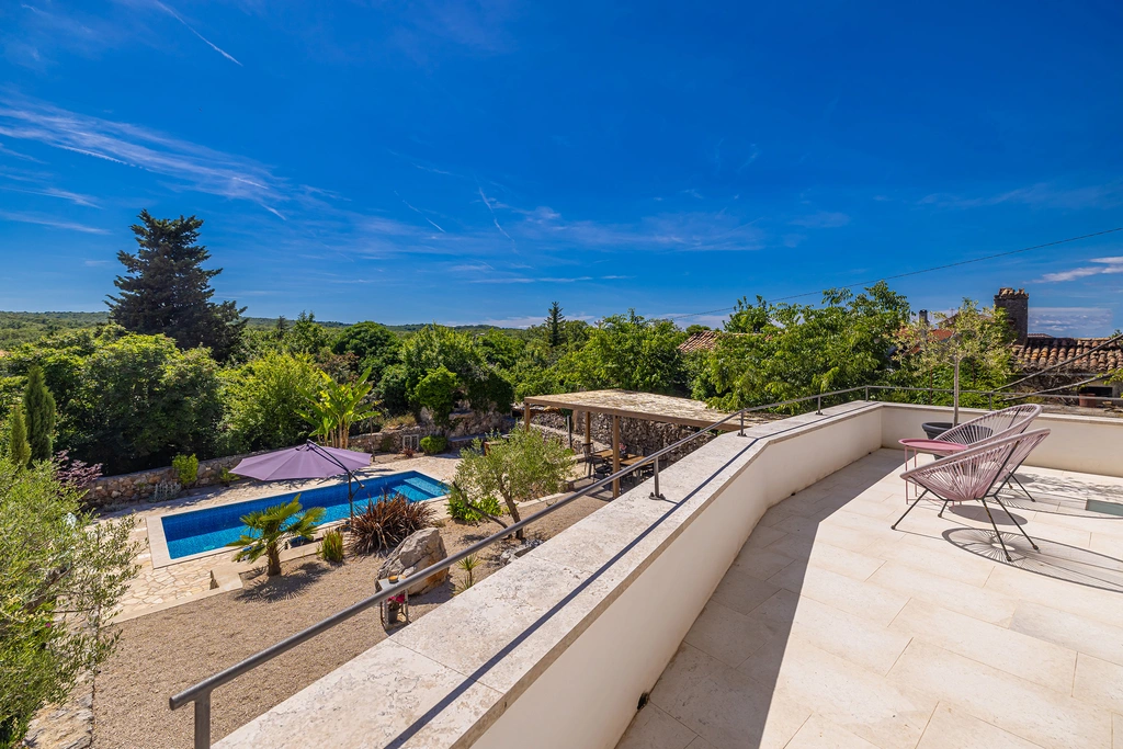 Rustic Villa in Gostinjac for Up to 6 Guests