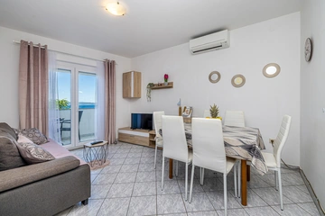 Stara Baška Apartment for up to 5 Guests