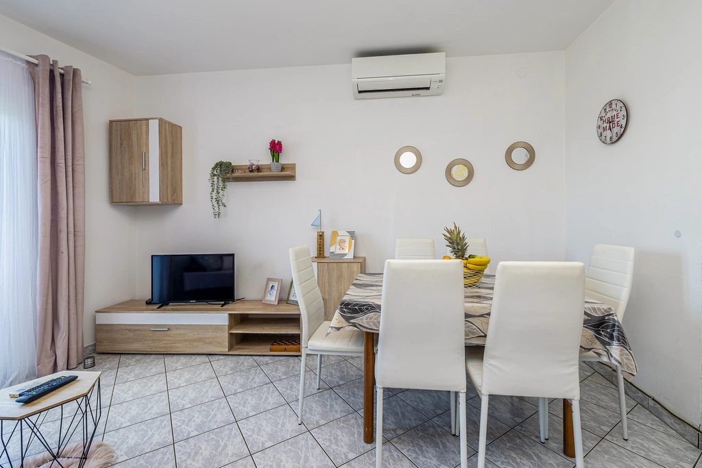 Stara Baška Apartment for up to 5 Guests