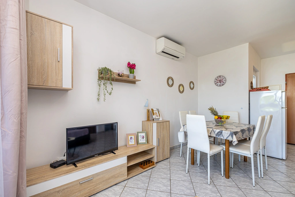 Stara Baška Apartment for up to 5 Guests