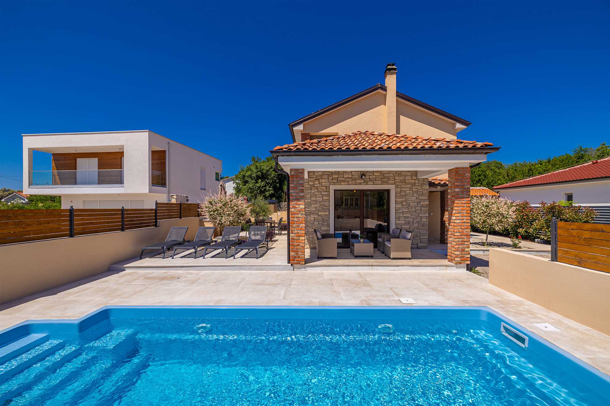 Casa vacanze DIVNA con piscina privata