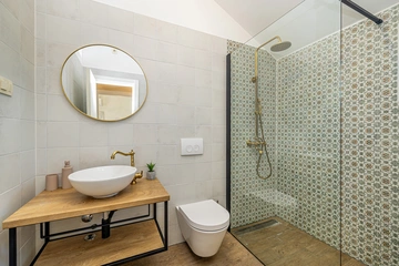 House with Private Pool in Pinezići