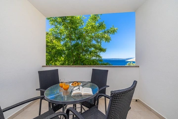 Stara Baška 2-Bedroom Apartment for Up to 5