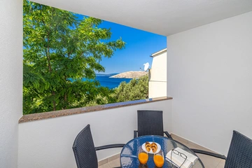 Stara Baška 2-Bedroom Apartment for Up to 5