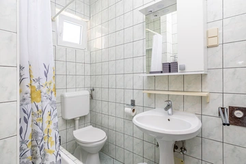 Stara Baška 2-Bedroom Apartment for Up to 5