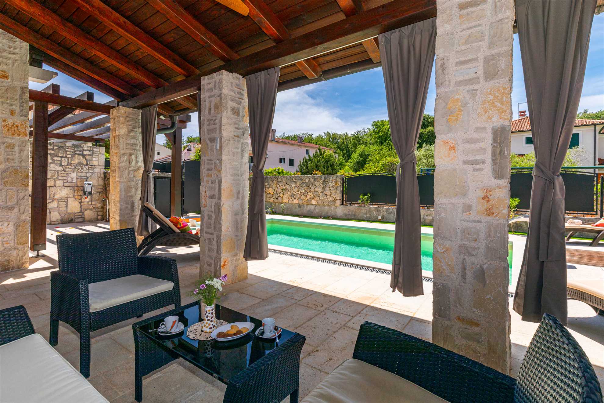 Ferienhaus SEASCAPE I mit beheiztem Pool und großzügigem Garten