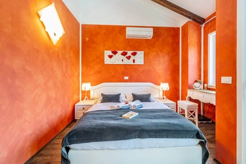 3-Bedroom Holiday House with Heated Pool in Malinska