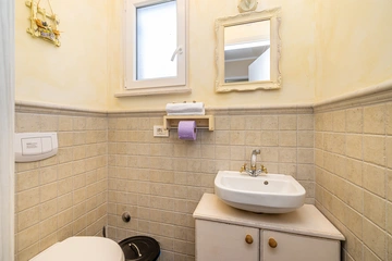 3-Bedroom Holiday House with Heated Pool in Malinska