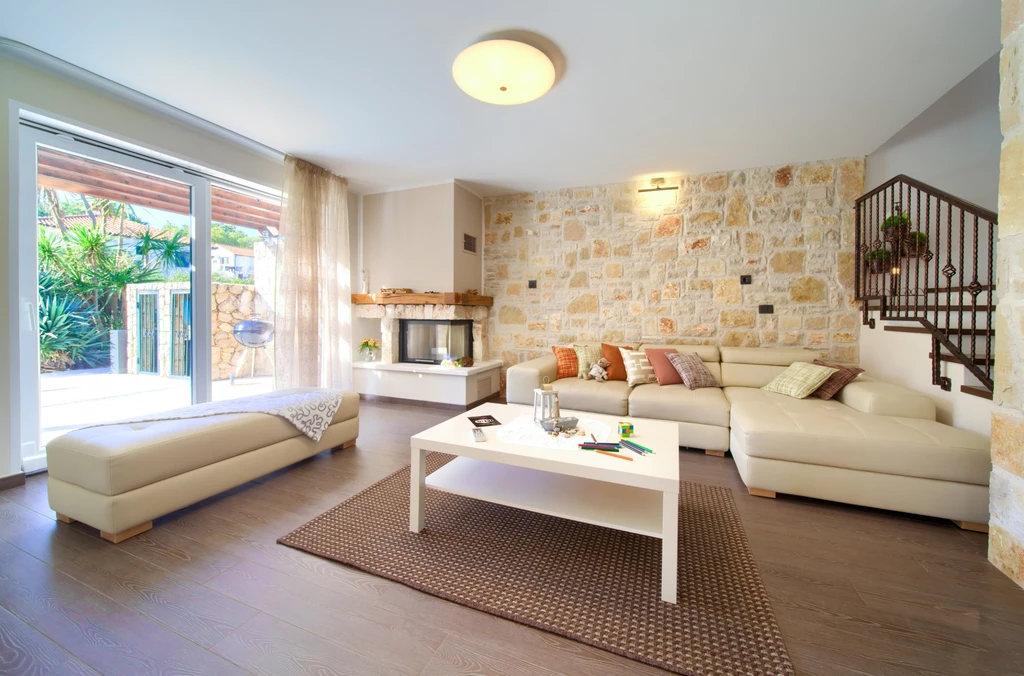 3-Bedroom Holiday House in Malinska with Heated Pool