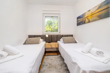 Linardići House with Private Heated Pool